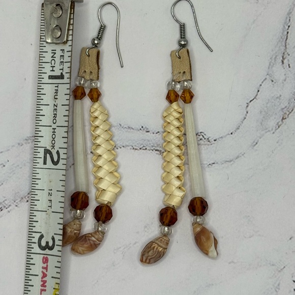 Native American Grass and Shell Earrings - Picture 4 of 4